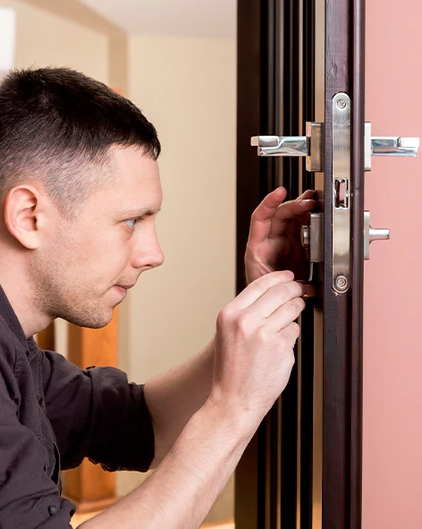 : Professional Locksmith For Commercial And Residential Locksmith Services in Tamarac, FL