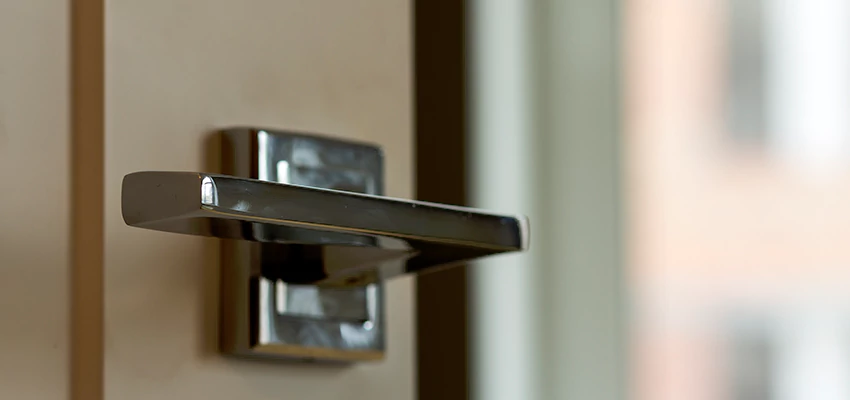 Door Lever Knob Repair in Tamarac, Florida