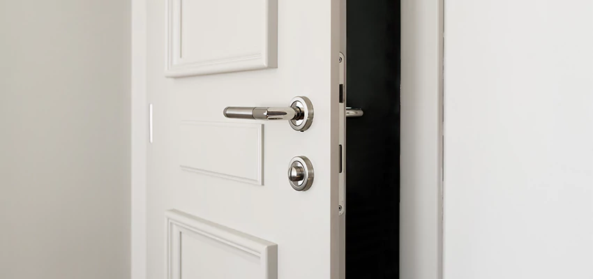 Folding Bathroom Door With Lock Solutions in Tamarac, FL